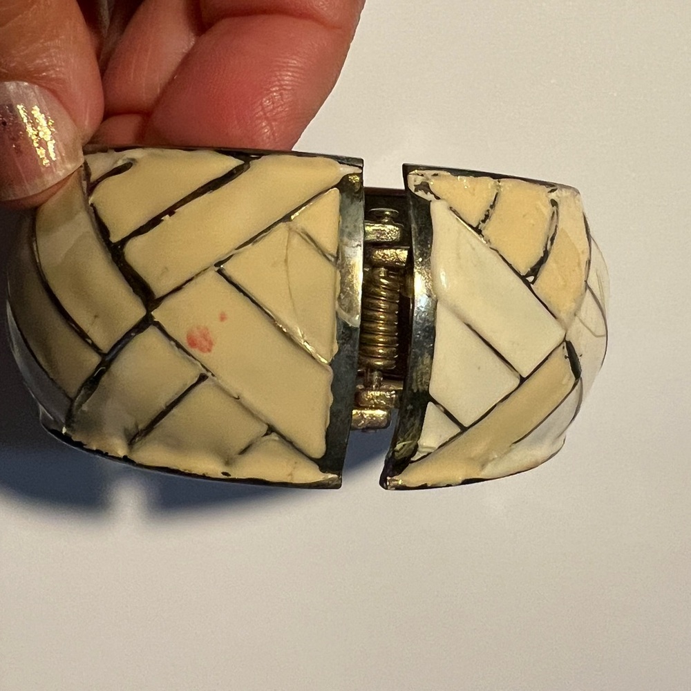 Ivory color  Woven Pattern Decorative Bangle - Home Accents - Picture 3 of 5